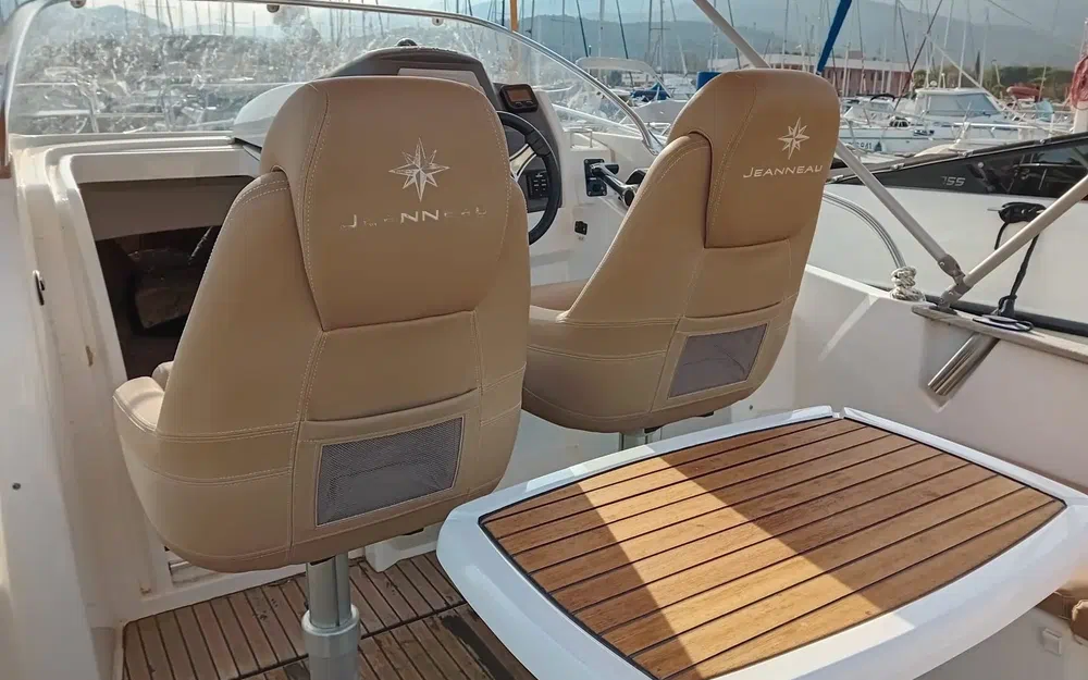 slider 16 Jeanneau Cap Camarat 7.5 WA