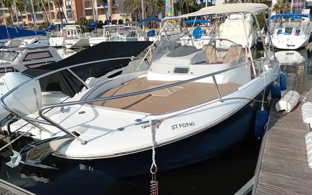 slider 2 Jeanneau Cap Camarat 7.5 WA