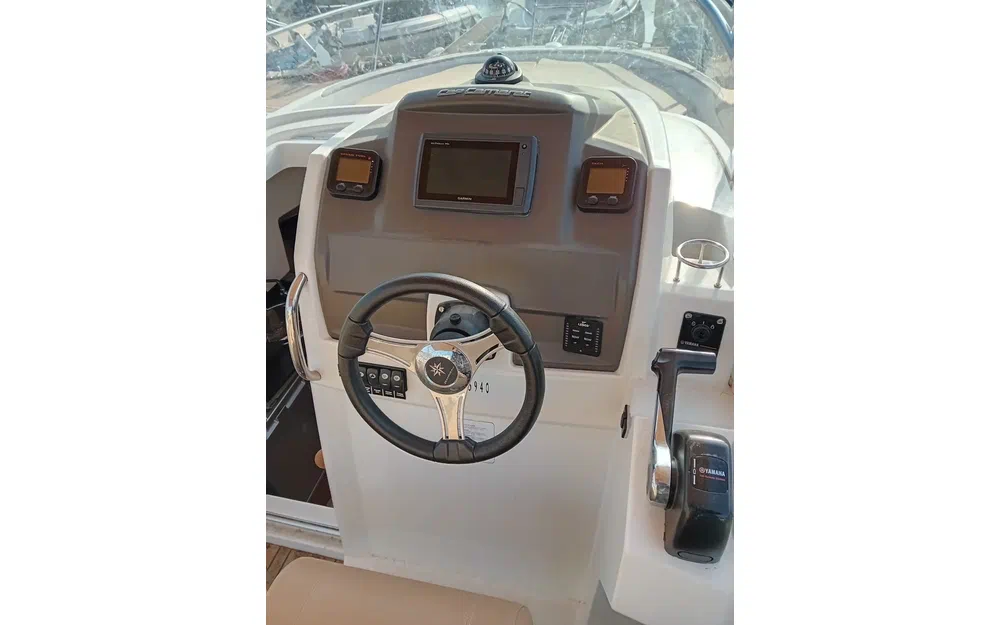 slider 3 Jeanneau Cap Camarat 7.5 WA