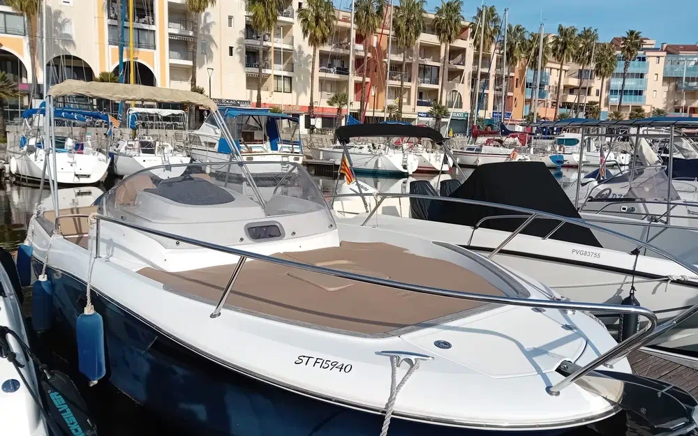 slider 5 Jeanneau Cap Camarat 7.5 WA