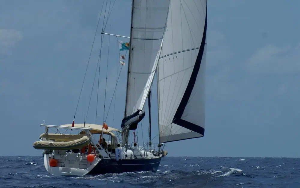 slider 1 Beneteau 50