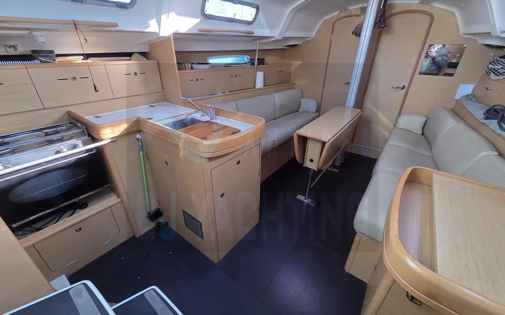 slider 10 Beneteau First 36.7