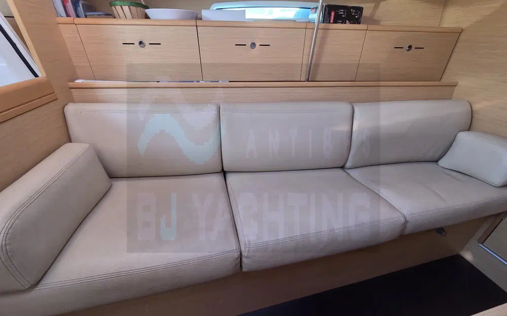 slider 13 Beneteau First 36.7