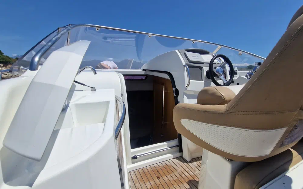 slider 4 Jeanneau Cap Camarat 8.5 WA