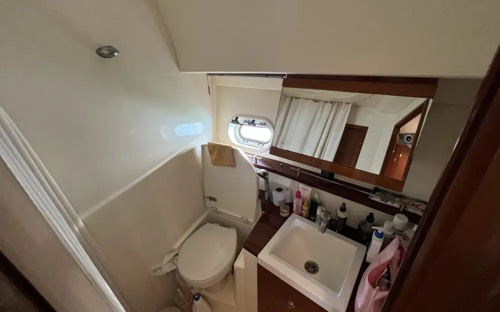 slider 8 Jeanneau Prestige 42