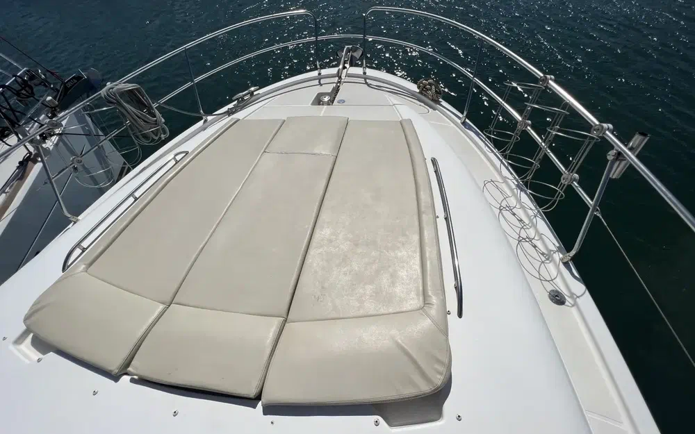 slider 9 Jeanneau Prestige 42