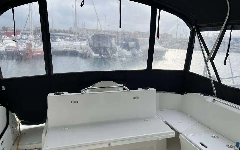 slider 9 Beneteau Antares 8 OB