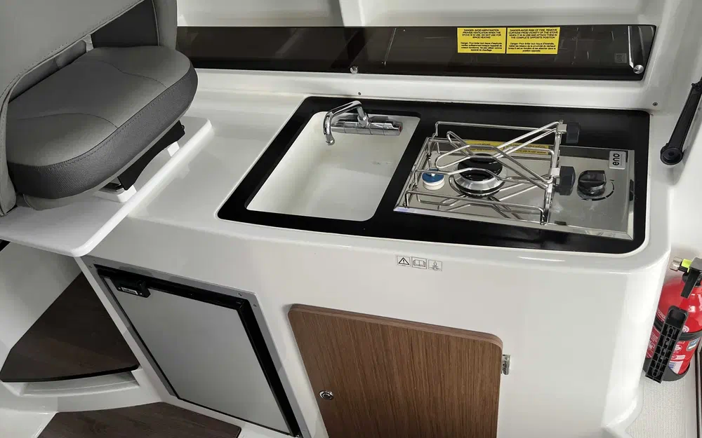 slider 6 Beneteau Antares 8 OB