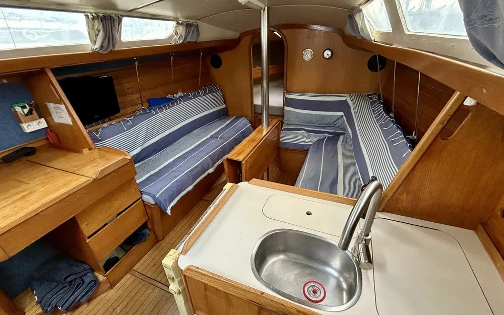 slider 10 Kirie Feeling 920