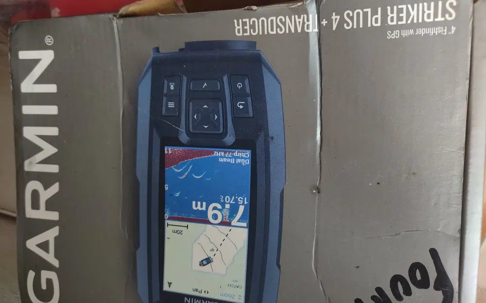 slider 12 Quicksilver 470 Cruiser