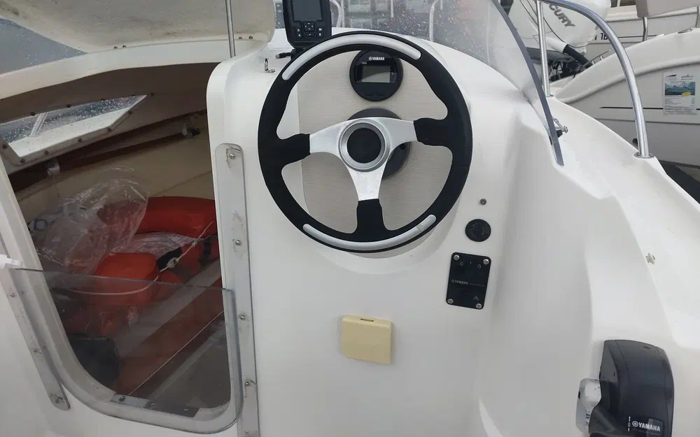 slider 11 Quicksilver 470 Cruiser