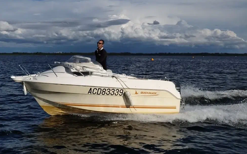 slider 2 Quicksilver 470 Cruiser