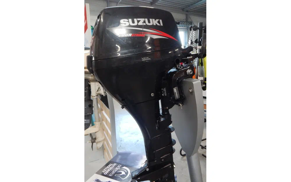 slider 0 Suzuki 15