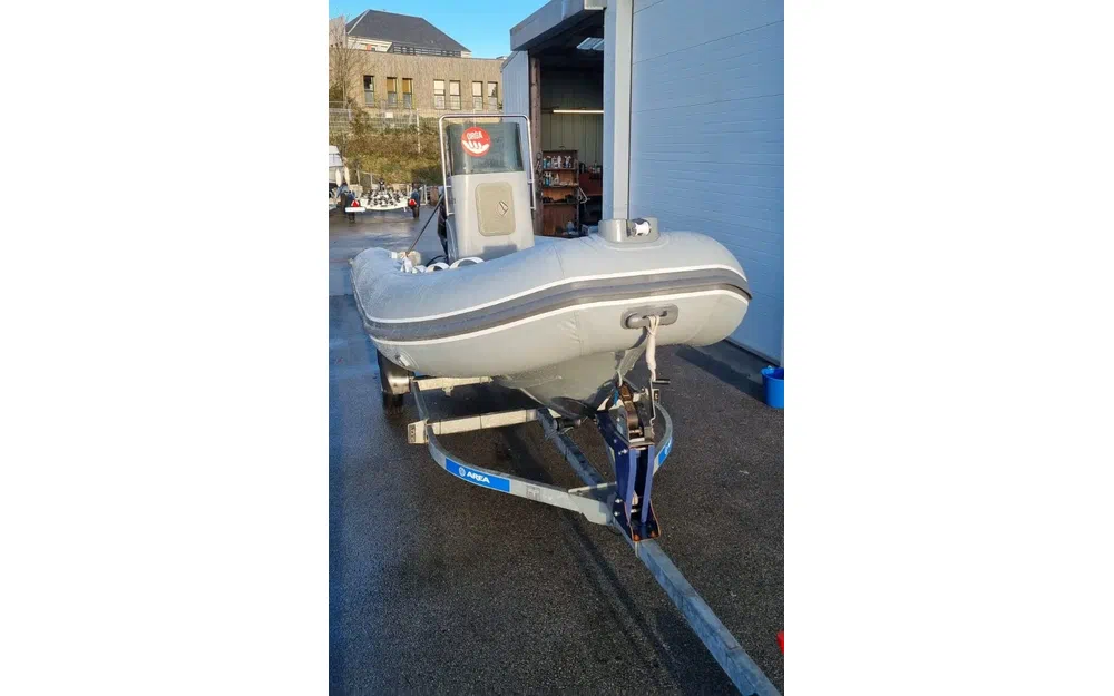 slider 5 3D Tender Stealth RIB 500