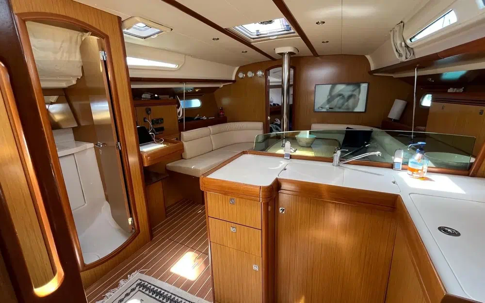 slider 9 Jeanneau Sun Odyssey 42 i
