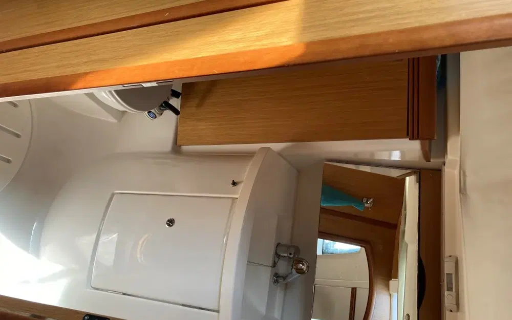 slider 13 Jeanneau Sun Odyssey 42 i