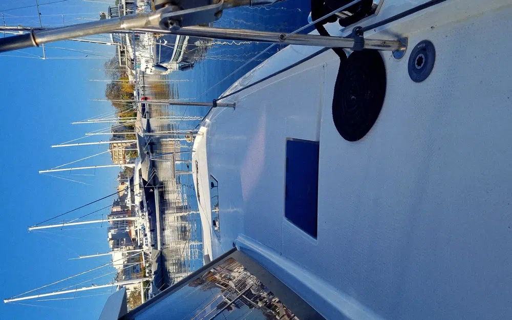 slider 15 Fountaine Pajot Astrea 42