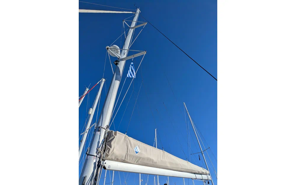 slider 33 Fountaine Pajot Astrea 42