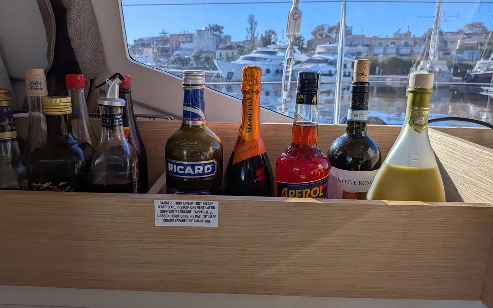 slider 51 Fountaine Pajot Astrea 42