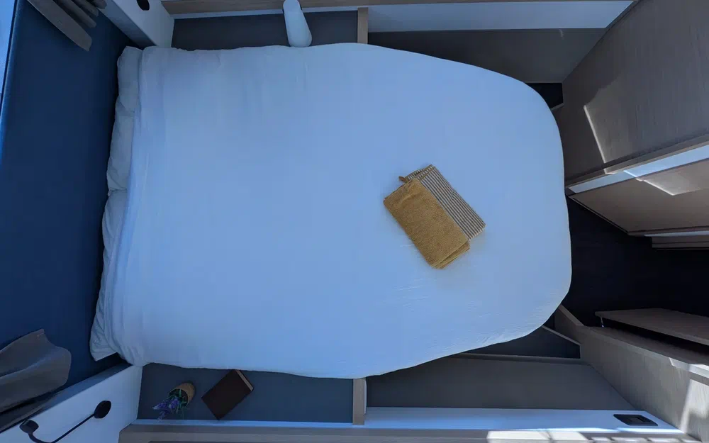 slider 67 Fountaine Pajot Astrea 42