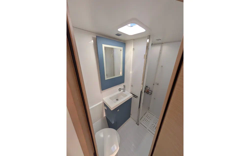 slider 71 Fountaine Pajot Astrea 42