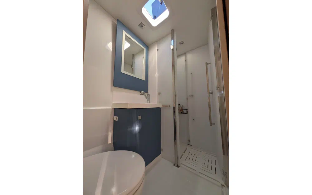 slider 73 Fountaine Pajot Astrea 42