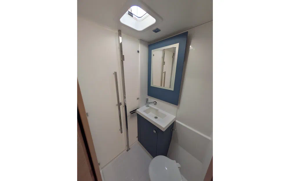 slider 78 Fountaine Pajot Astrea 42