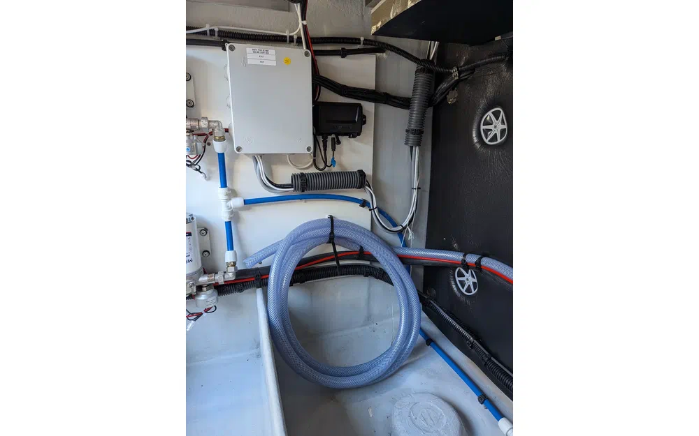 slider 84 Fountaine Pajot Astrea 42