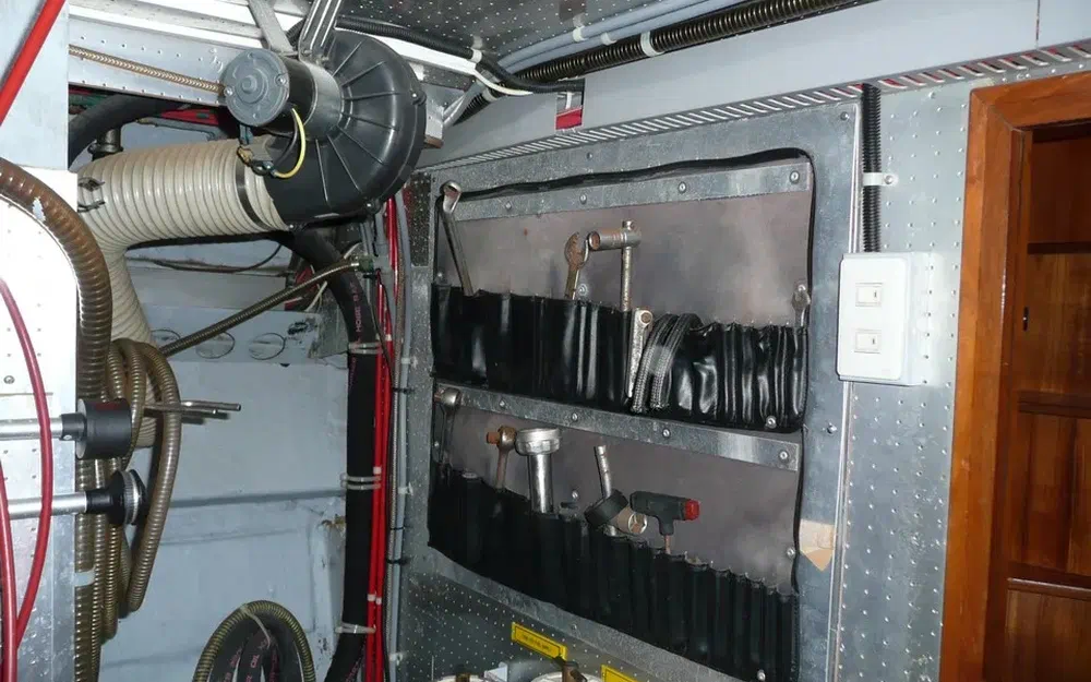 slider 32 Kaoshiung Taiwan Edership 60