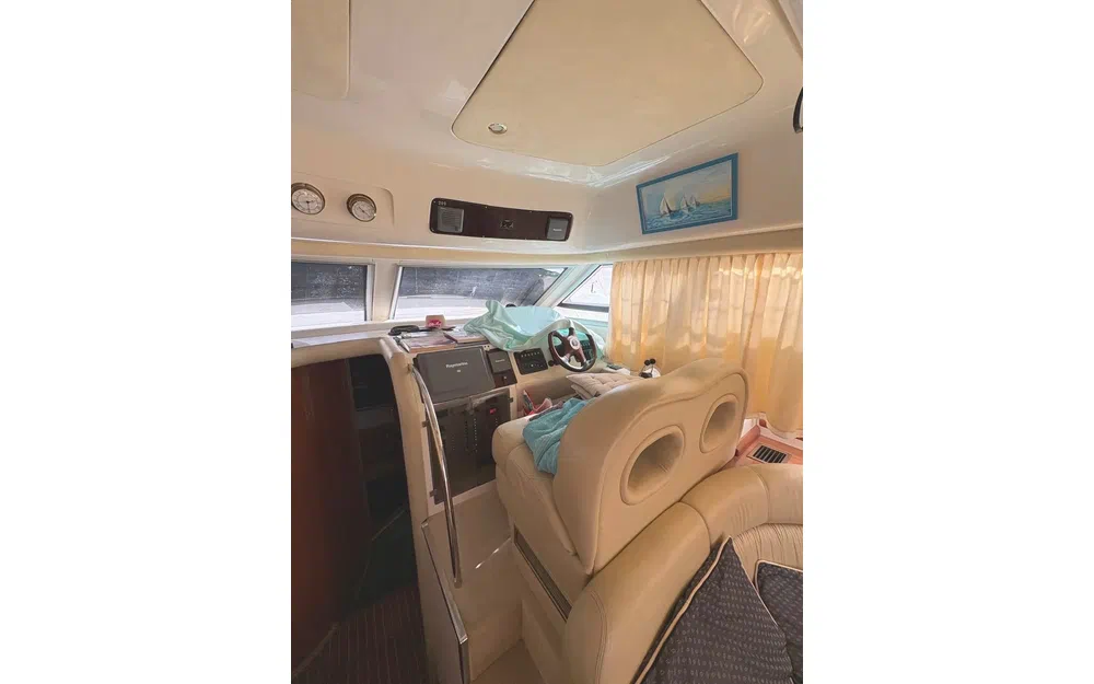 slider 12 Cranchi Atlantique 40 Fly