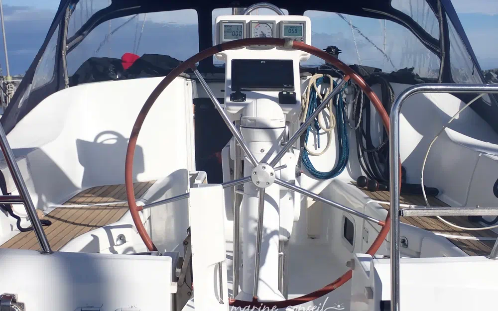 slider 22 Beneteau Oceanis 393 Clipper