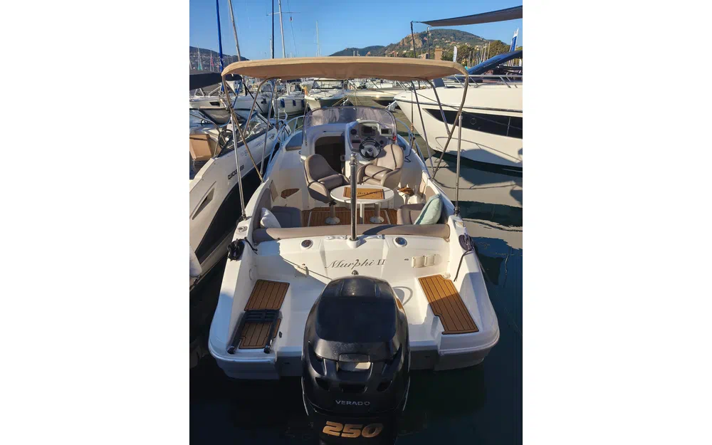 slider 0 Beneteau Flyer 750 Sun Deck