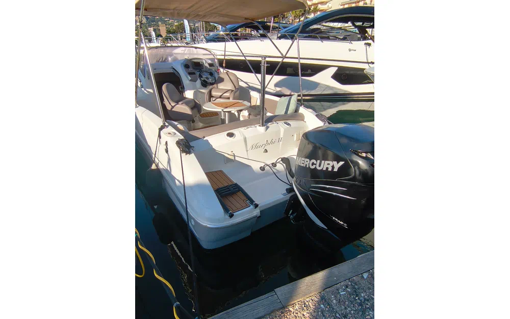 slider 2 Beneteau Flyer 750 Sun Deck