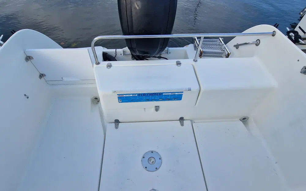 slider 7 Guymarine GM 580