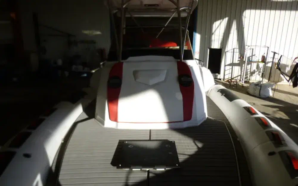 slider 12 Ranieri Cayman 38 Executive