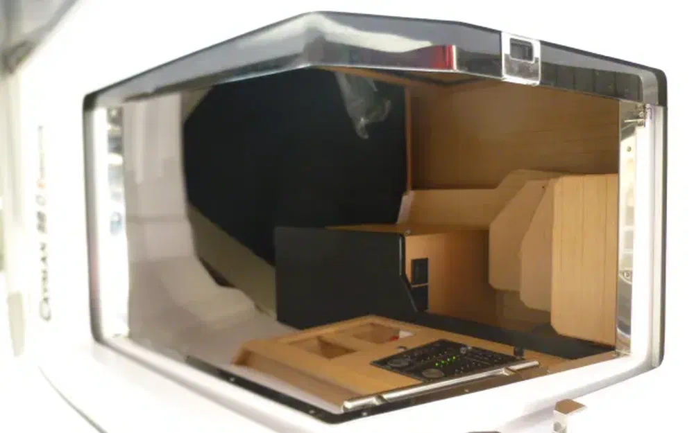 slider 17 Ranieri Cayman 38 Executive