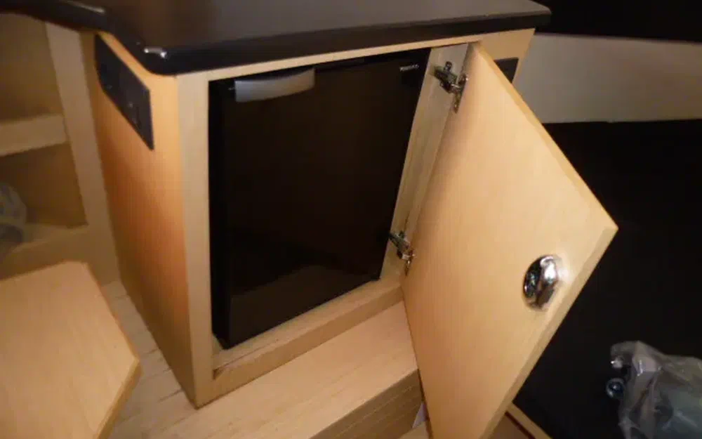 slider 19 Ranieri Cayman 38 Executive