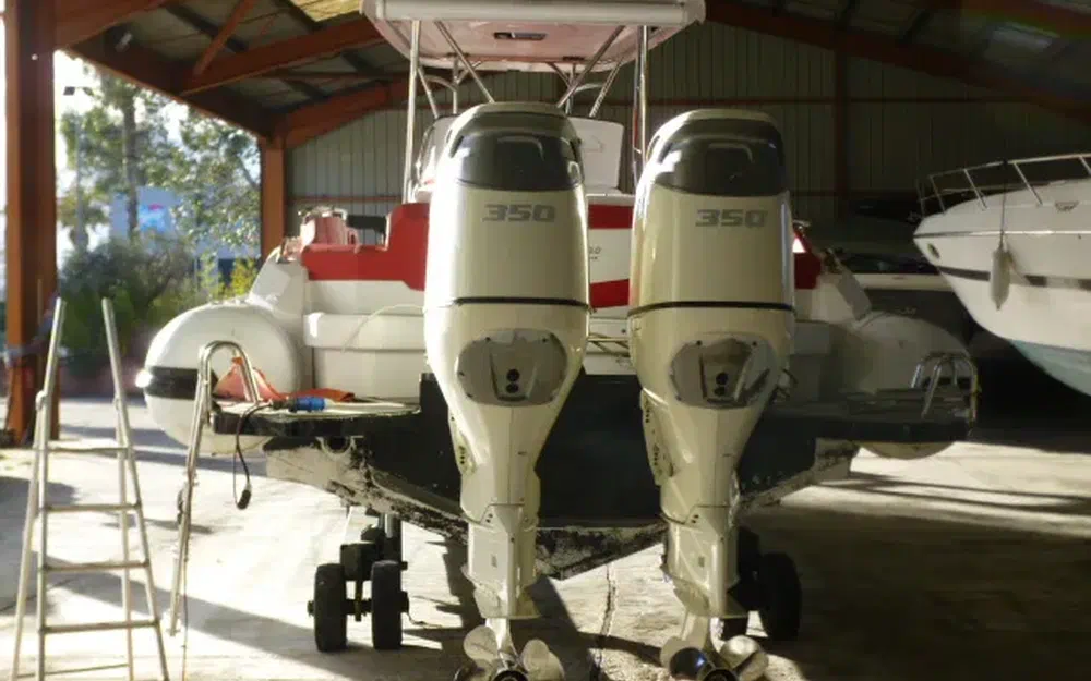 slider 5 Ranieri Cayman 38 Executive