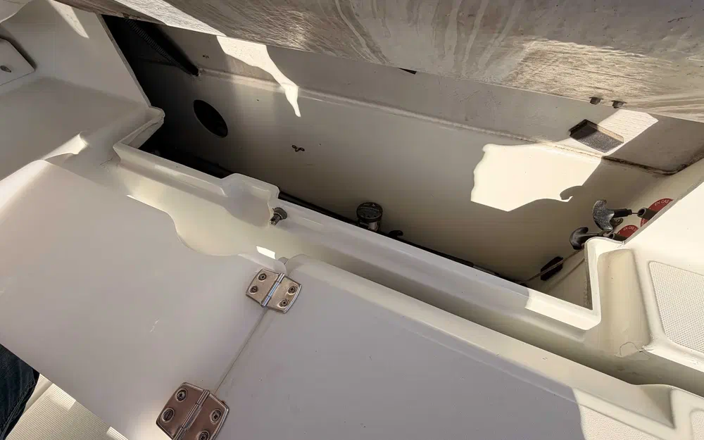 slider 14 Jeanneau Yarding 27