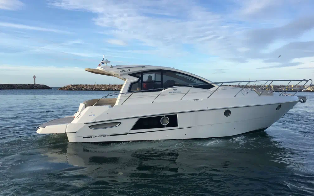 slider 0 Cranchi M 38 Hard Top