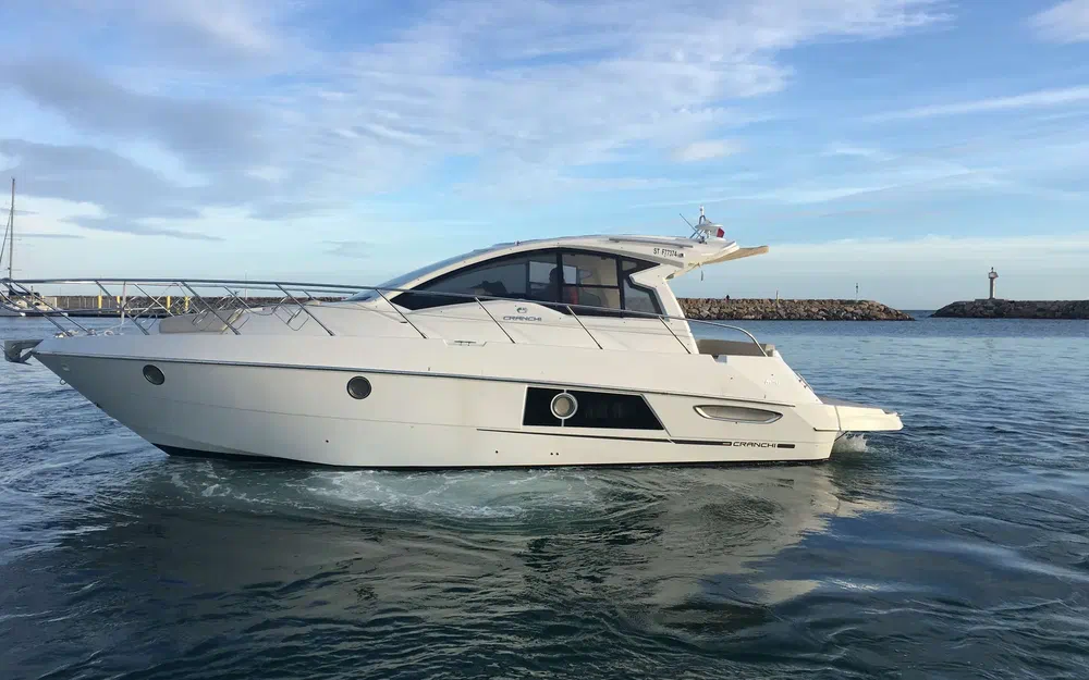 slider 2 Cranchi M 38 Hard Top