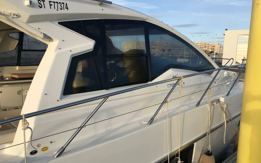 slider 5 Cranchi M 38 Hard Top