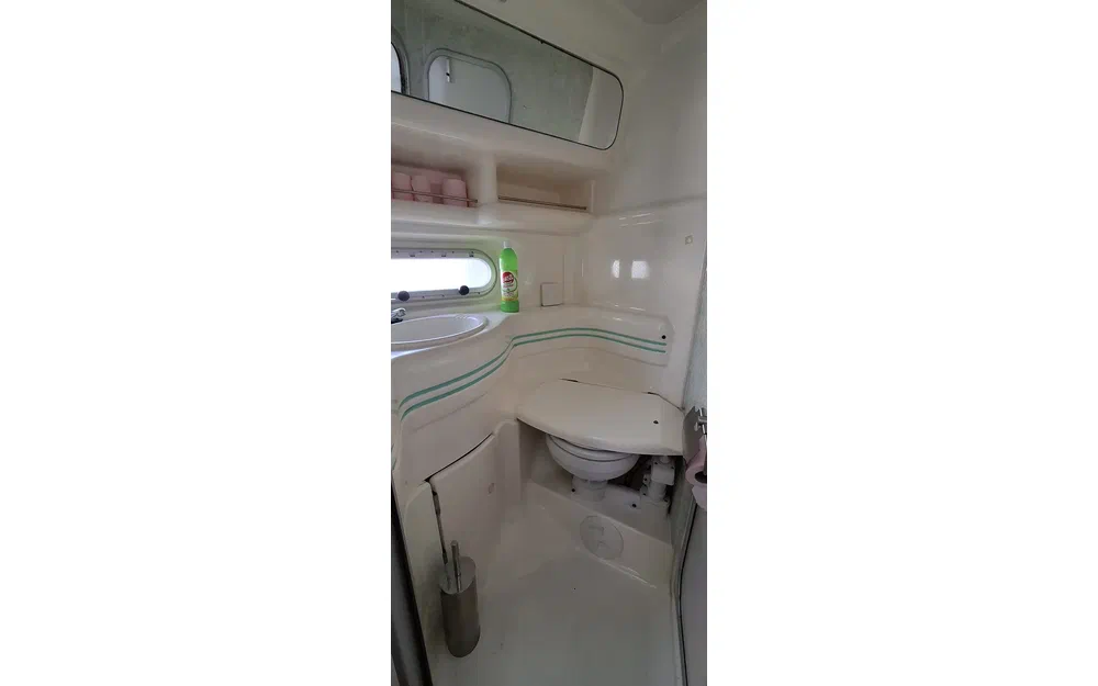 slider 11 Sealine 360