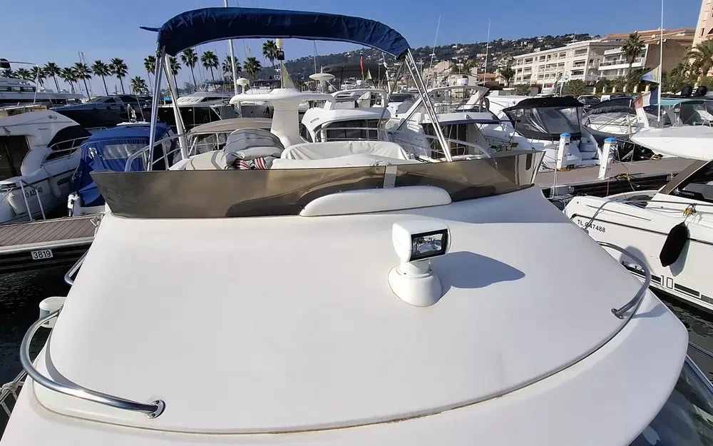 slider 24 Sealine 360