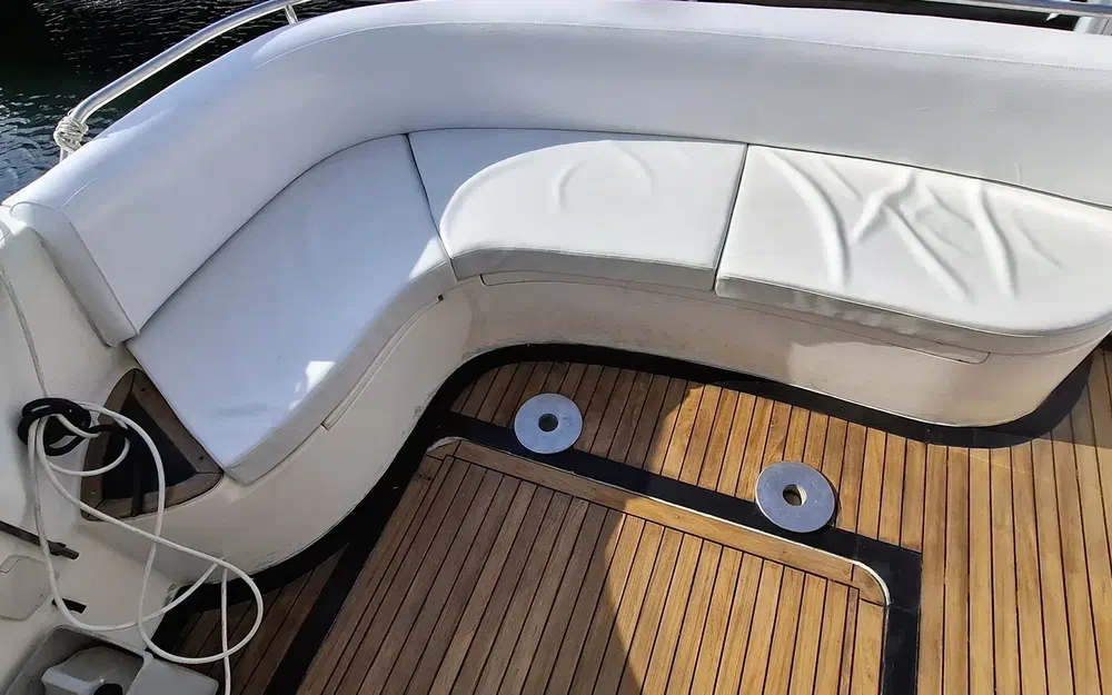 slider 27 Sealine 360