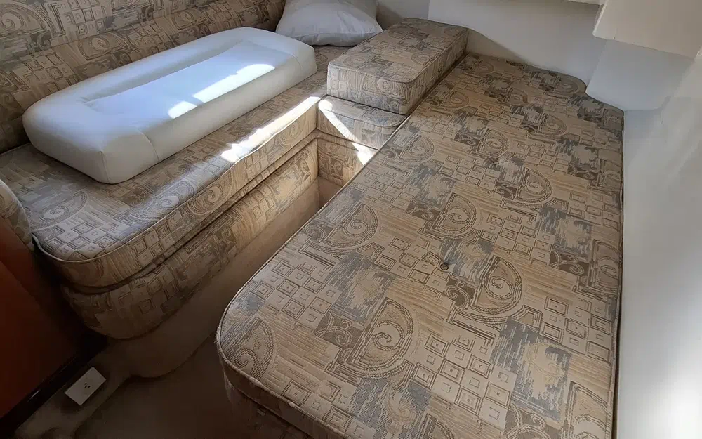 slider 8 Sealine 360