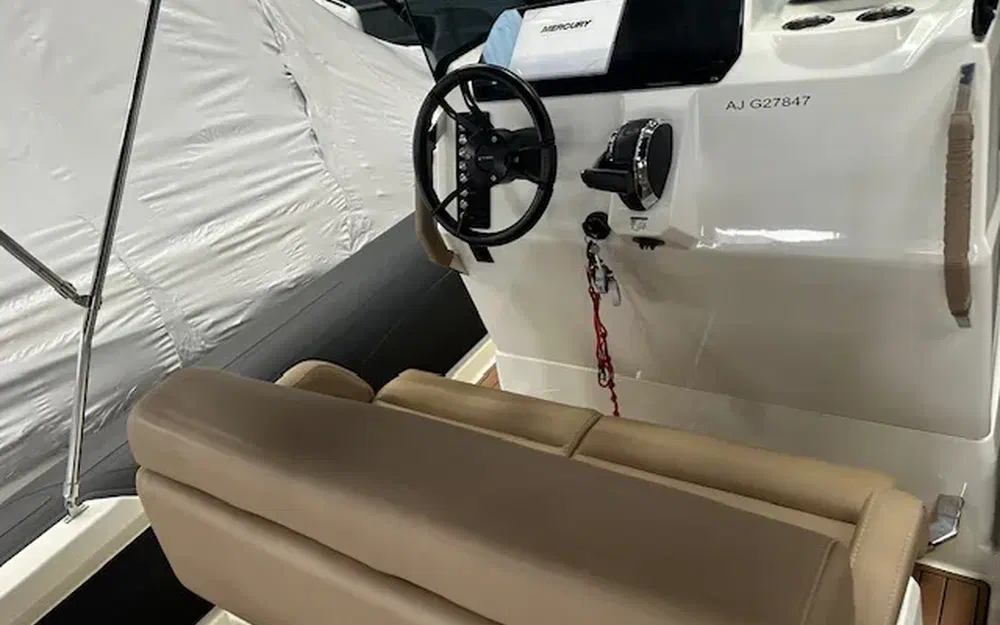 slider 16 Brig Eagle 8