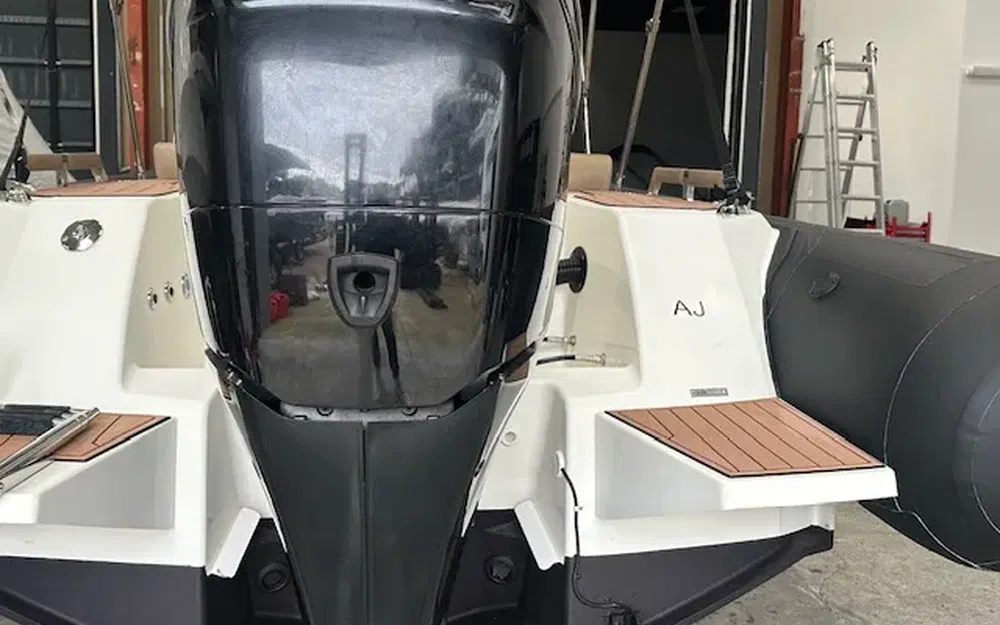 slider 2 Brig Eagle 8