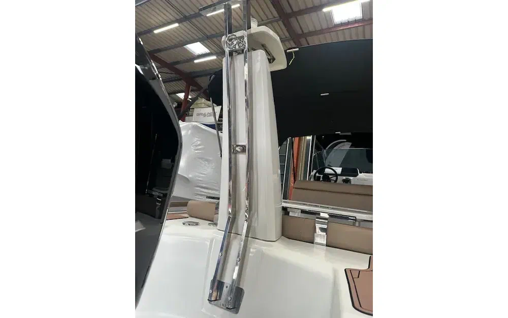 slider 6 Brig Eagle 8