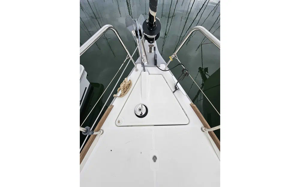 slider 12 Beneteau Oceanis 38.1
